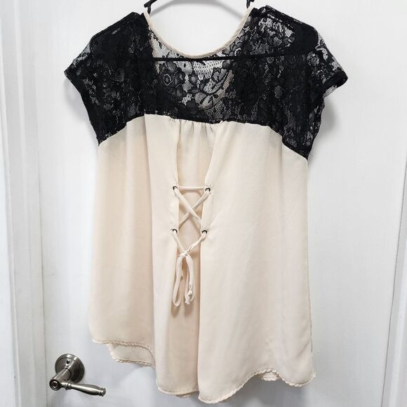 Charlotte Russe XL blouse - Picture 2 of 3